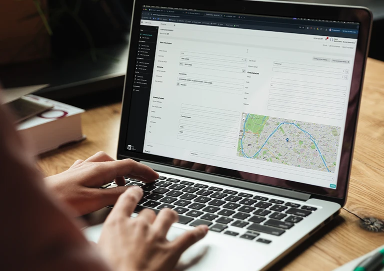 img slider crm myu gestion business 768x543 1